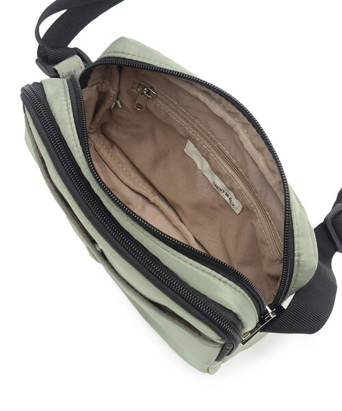 SHOO・LA・RUE(シューラルー)の「◆【撥水】クルミボタンスクエアショルダー(ショルダーバッグ・レディース・スモーキーグリーン系/ブラウン系4/イエロー/ブラック・00)」の11枚目の写真