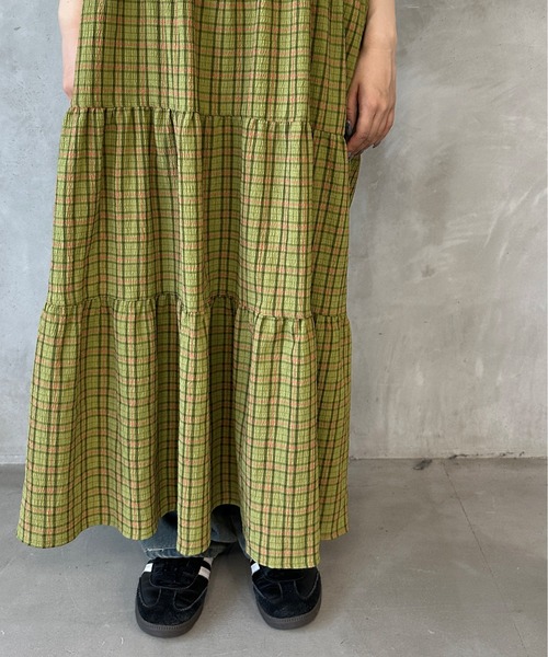 kutir（クティール）の「アソートリボンティアードキャミワンピース（ワンピース・レディース・ブラック/イエロー系その他/レッド/ブルー系その他/グリーン系その他/グリーン/ブルー系/イエロー系/レッド系/ブラック系その他/オフホワイト/ライトグリーン/ネイビー・FREE）」の16枚目の写真