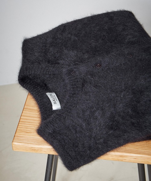 フォックスカシミアクルーネッククロップドカーディガン セール】フォックスカシミアクルーネッククロップドカーディガン