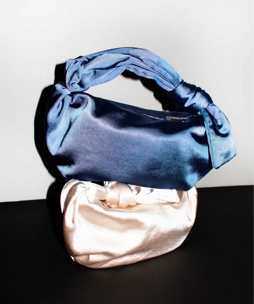 バッグ candy LE VERNIS（ル・ベルニ）の「LE VERNIS(ル・ベルニ) Candy satin bag