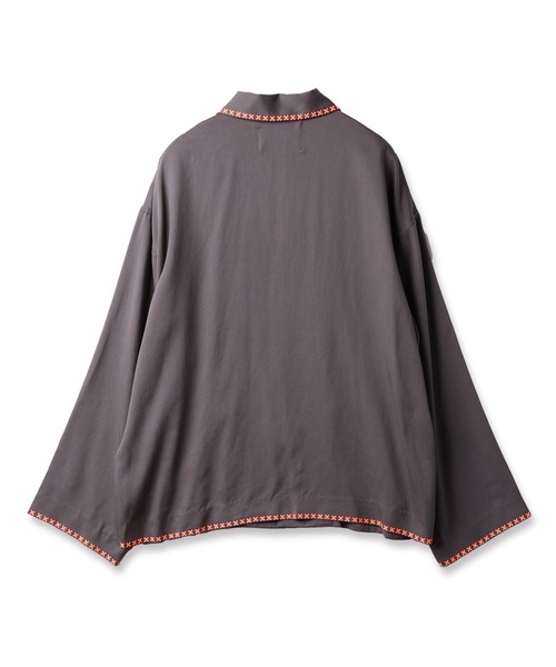 amok（アモク）の「CROSS BONDING SHIRT（シャツ/ブラウス・メンズ・ベージュ/グレー・S/M/L）」の6枚目の写真