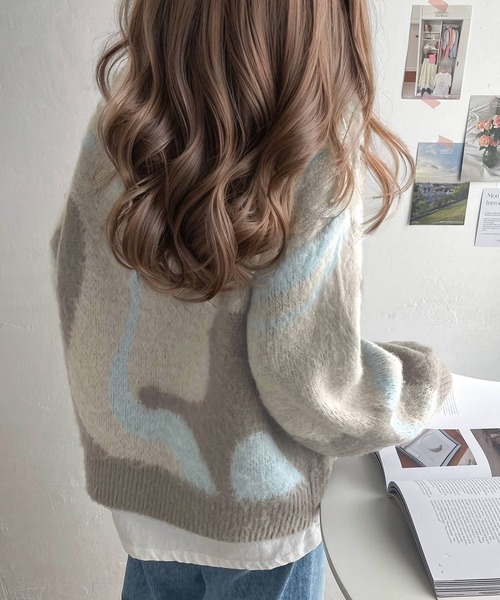 1枚で映える主役級。ウェーブ柄ダブルジャガードシャギーニットプルオーバー