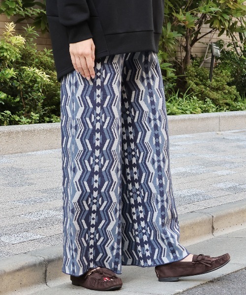 チチカカ（チチカカ）の「キカ柄ニットパンツ（その他パンツ・レディース・ネイビー/グリーン/ブラック・FREE）」の3枚目の写真