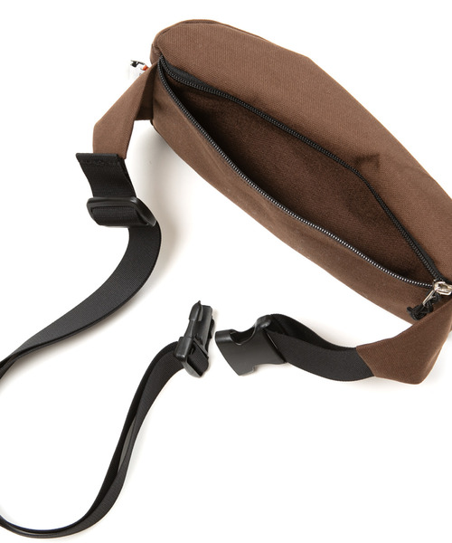 Drifter（ドリフター）の「CLASSIC HIP SACK M／クラシックヒップサックM（ボディバッグ/ウエストポーチ・メンズ・ブラック/ネイビー/ブラウン/タン・FREE）」の8枚目の写真