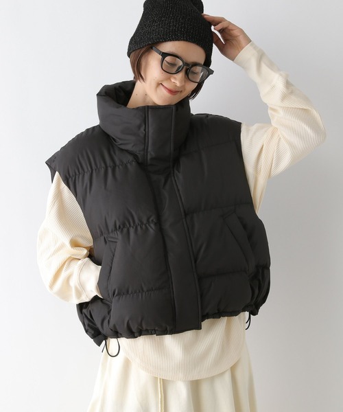 LEPSIM（レプシィム）の「エアサーマルワイドスタンドベスト　116902（ダウンベスト・レディース・ブラック/ベージュ/オフホワイト・FREE）」の22枚目の写真