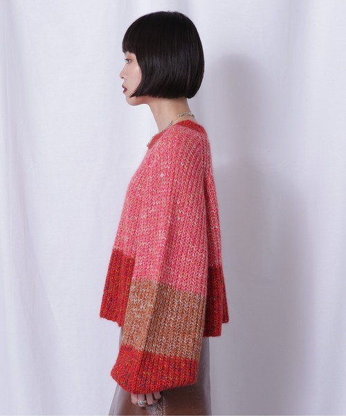 CREOLME(クレオルム)の「(CREOLME)バイカラークロップドニット(ニット/セーター・レディース・ブラック/レッド・FREE)」の16枚目の写真