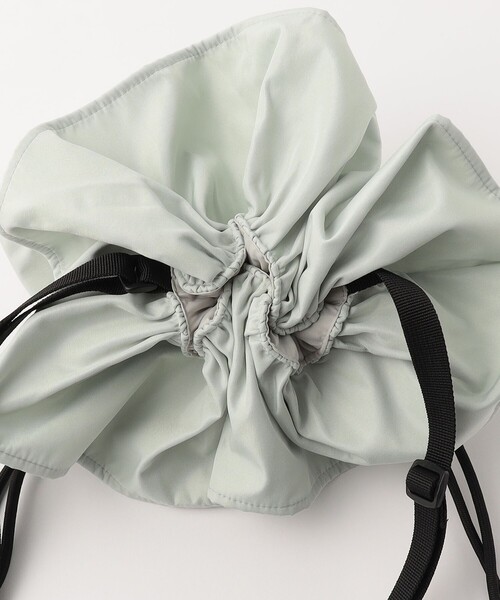 green label relaxing(グリーンレーベルリラクシング)の「GLR フリル 巾着 ポシェット(ショルダーバッグ・キッズ・ブラック/ピンク/ライム・FREE)」の8枚目の写真