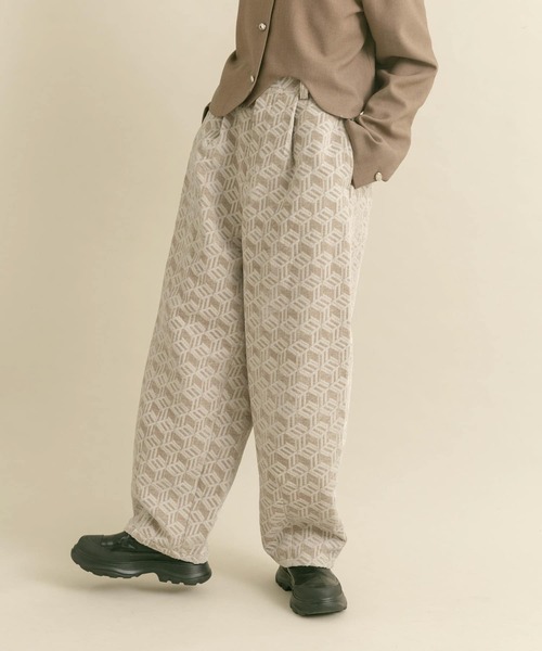 KBF（ケイビーエフ）の「ジャガードコクーンパンツ（その他パンツ・レディース・ブラウン/ライトベージュ・ONE）」の2枚目の写真