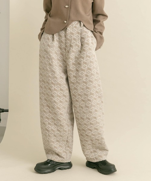 KBF（ケイビーエフ）の「ジャガードコクーンパンツ（その他パンツ・レディース・ブラウン/ライトベージュ・ONE）」の4枚目の写真