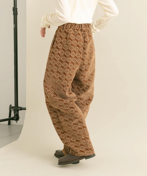KBF（ケイビーエフ）の「ジャガードコクーンパンツ（その他パンツ・レディース・ブラウン/ライトベージュ・ONE）」の11枚目の写真
