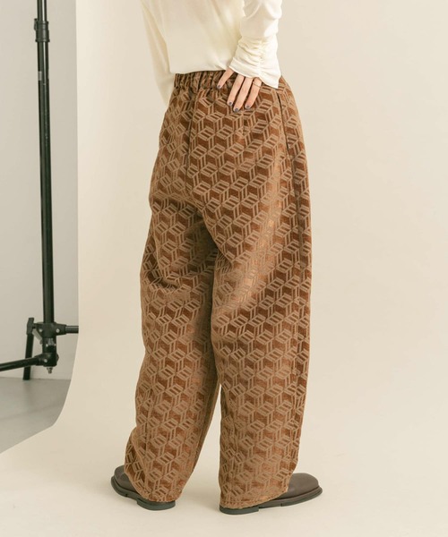 KBF（ケイビーエフ）の「ジャガードコクーンパンツ（その他パンツ・レディース・ブラウン/ライトベージュ・ONE）」の12枚目の写真