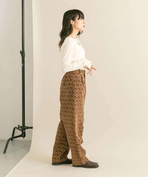 今期店頭販売品 アーバンリサーチ  KBF ジャガードコクーンパンツ KBF（ケイビーエフ）の「ジャガードコクーンパンツ（その他