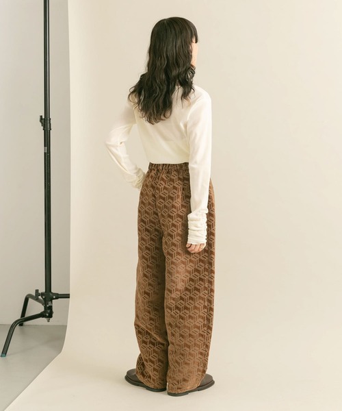 KBF（ケイビーエフ）の「ジャガードコクーンパンツ（その他パンツ・レディース・ブラウン/ライトベージュ・ONE）」の16枚目の写真