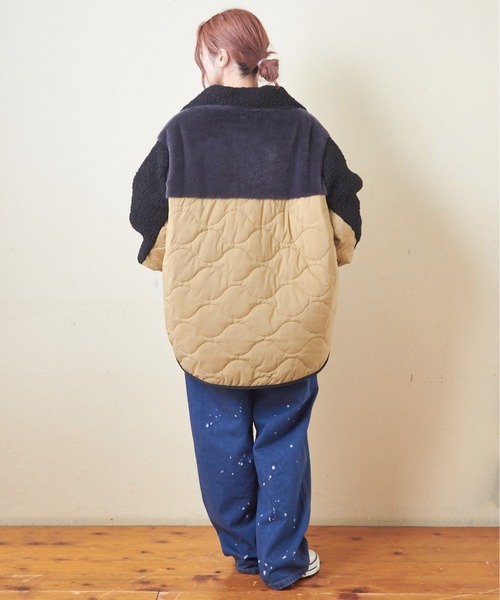 CUBE SUGAR(キューブシュガー)の「ボア×ファー×キルトミックス切替ビッグコート(ミリタリージャケット・レディース・ナチュラル/ブラック/ブラウン・M)」の9枚目の写真