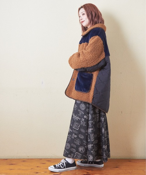 CUBE SUGAR(キューブシュガー)の「ボア×ファー×キルトミックス切替ビッグコート(ミリタリージャケット・レディース・ナチュラル/ブラック/ブラウン・M)」の11枚目の写真