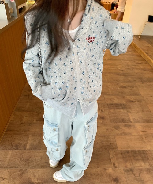 HALEY PESCA(ヘーリーペスカ)の「HALEY PESCA/フラワープリント ダブルジップパーカー(パーカー・レディース・アイボリー/グレー・MEDIUM/LARGE/SMALL/X-LARGE)」の8枚目の写真