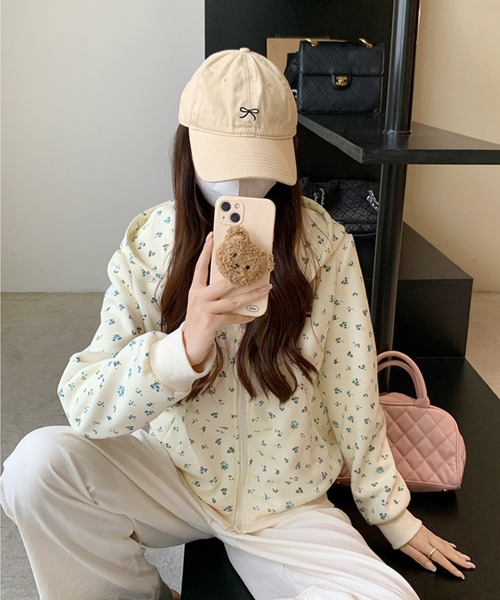 HALEY PESCA(ヘーリーペスカ)の「HALEY PESCA/フラワープリント ダブルジップパーカー(パーカー・レディース・アイボリー/グレー・MEDIUM/LARGE/SMALL/X-LARGE)」の16枚目の写真