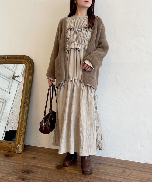 mysty woman（ミスティウーマン）の「ハンドステッチフェザーカーディガン　246392（カーディガン/ボレロ・レディース・オフホワイト/ブラック/モカ・FREE）」の22枚目の写真