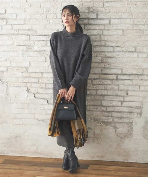 Honeys（ハニーズ）の「【ふんわりもちもち】ハイネックワンピース（ワンピース・レディース・ブルー/チャコール/モカ・S/M/L/LL）」の10枚目の写真