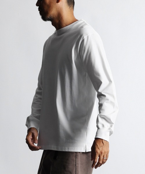 The DUFFER of ST.GEORGE（ザダファーオブセントジョージ）の「BASIC AWESOME TEE：ワンポイント ロングスリーブTシャツ ベーシックロンT（Tシャツ/カットソー・メンズ・チャコールグレー/ホワイト/ブラック・SMALL/MEDIUM/LARGE/X-LARGE）」の6枚目の写真