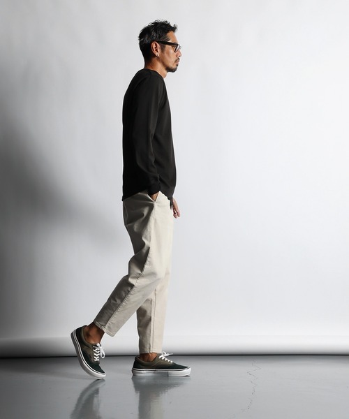 The DUFFER of ST.GEORGE（ザダファーオブセントジョージ）の「BASIC AWESOME TEE：ワンポイント ロングスリーブTシャツ ベーシックロンT（Tシャツ/カットソー・メンズ・チャコールグレー/ホワイト/ブラック・SMALL/MEDIUM/LARGE/X-LARGE）」の21枚目の写真