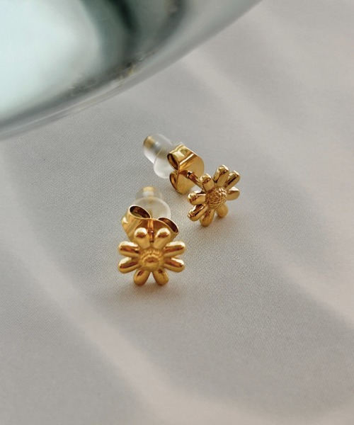 セール】【 金属アレルギー対応 】 リトル フルールピアス サージカル