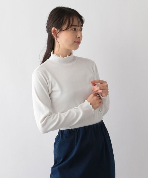 GLOBAL WORK Smile Seed Store（グローバルワーク スマイルシードストア）の「華奢リブメロウハイネック/長袖/118561（Tシャツ/カットソー・レディース・チャコール/ライトベージュ/ブラック/ブラック×ホワイト/オフホワイト・MEDIUM/LARGE/X-LARGE/SMALL）」の8枚目の写真