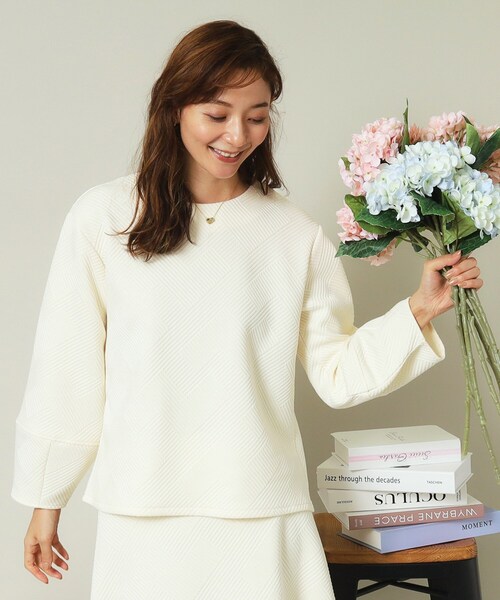 ITS'DEMO（イッツデモ）の「◆【セットアップ可／手洗い可】ふくれジャカードプルオーバー（Tシャツ/カットソー・レディース・アイボリー/ブラック/ボルドー/ベージュ・00）」の2枚目の写真