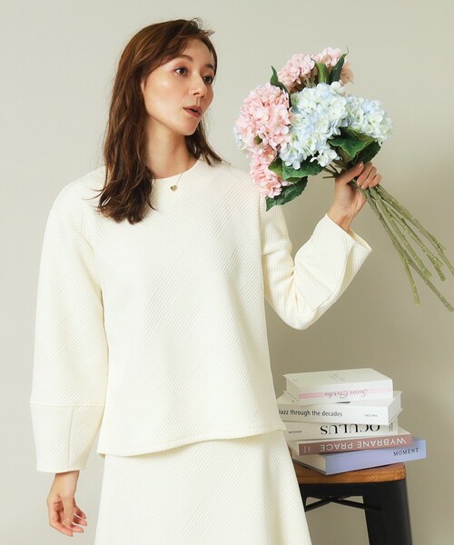 ITS'DEMO（イッツデモ）の「◆【セットアップ可／手洗い可】ふくれジャカードプルオーバー（Tシャツ/カットソー・レディース・アイボリー/ブラック/ボルドー/ベージュ・00）」の9枚目の写真