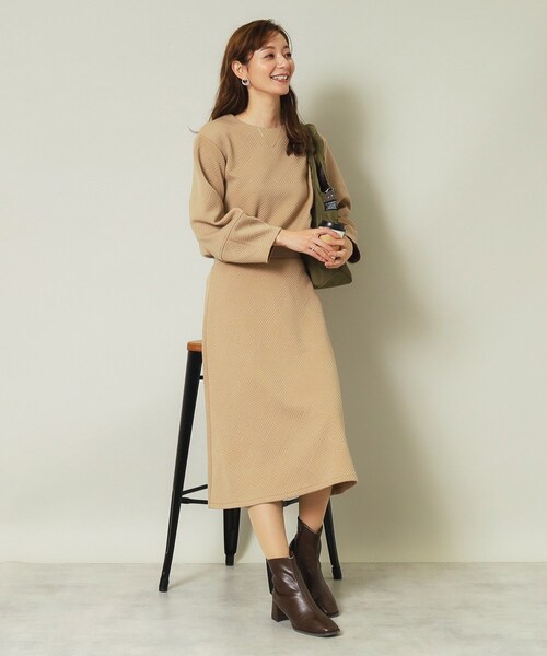 ITS'DEMO（イッツデモ）の「◆【セットアップ可／手洗い可】ふくれジャカードプルオーバー（Tシャツ/カットソー・レディース・アイボリー/ブラック/ボルドー/ベージュ・00）」の19枚目の写真