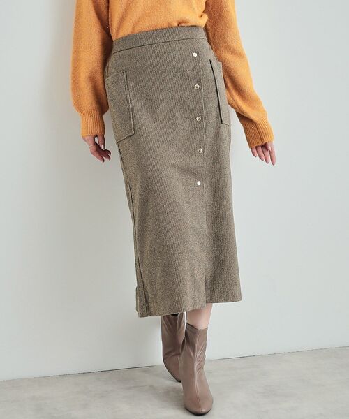 DRESKIP（ドレスキップ）の「◆【S-LL/あったか】きれいめ ドット釦ナロースカート（スカート・レディース・ブラック/ライトベージュ/ベージュ系1・01/02/03/04）」の3枚目の写真