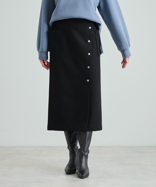 DRESKIP（ドレスキップ）の「◆【S-LL/あったか】きれいめ ドット釦ナロースカート（スカート・レディース・ブラック/ライトベージュ/ベージュ系1・01/02/03/04）」の4枚目の写真