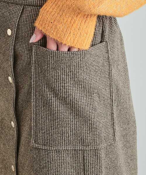 DRESKIP（ドレスキップ）の「◆【S-LL/あったか】きれいめ ドット釦ナロースカート（スカート・レディース・ブラック/ライトベージュ/ベージュ系1・01/02/03/04）」の21枚目の写真