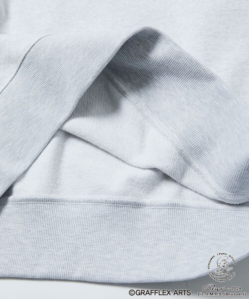 FREAK'S STORE(フリークスストア)の「GRAFFLEX×THE SMURFS/グラフレックス×スマーフ バック刺繍プリントデザイン クルーネックスウェット(スウェット・メンズ・ブラック/ライトグレー・MEDIUM/LARGE)」の10枚目の写真