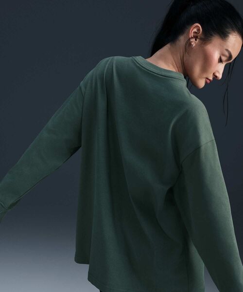 ナイキ（NIKE）（レディース）スポーツウェア エッセンシャル オーバーサイズド ロングスリーブ Tシャツ HF5321-338 NIKE ナイキ（NIKE）（レディース）スポーツウェア