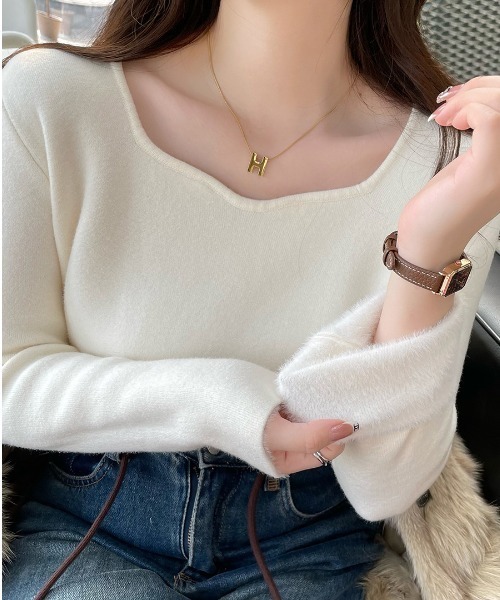 paravion(パラビオン)の「裏起毛フロントデザインニットプルオーバー(ニット/セーター・レディース・ブラック/ホワイト・FREE)」の2枚目の写真