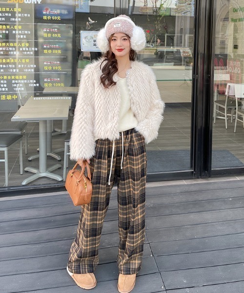 paravion(パラビオン)の「裏起毛フロントデザインニットプルオーバー(ニット/セーター・レディース・ブラック/ホワイト・FREE)」の8枚目の写真