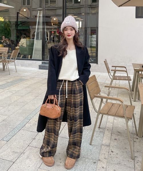 paravion(パラビオン)の「裏起毛フロントデザインニットプルオーバー(ニット/セーター・レディース・ブラック/ホワイト・FREE)」の9枚目の写真