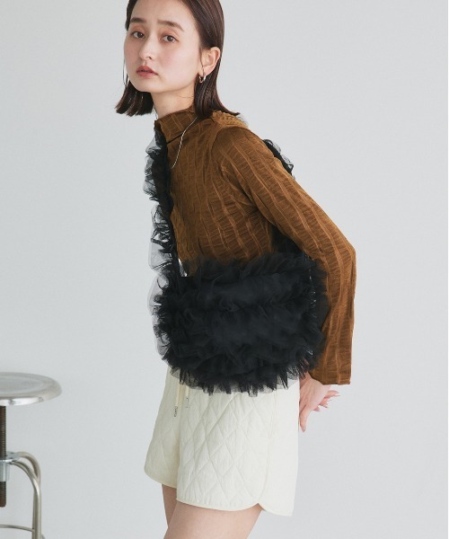 ad thie(アドティエ)の「チュールフリル ショルダーバッグ(ショルダーバッグ・レディース・オフホワイト/ブラック・FREE)」の1枚目の写真