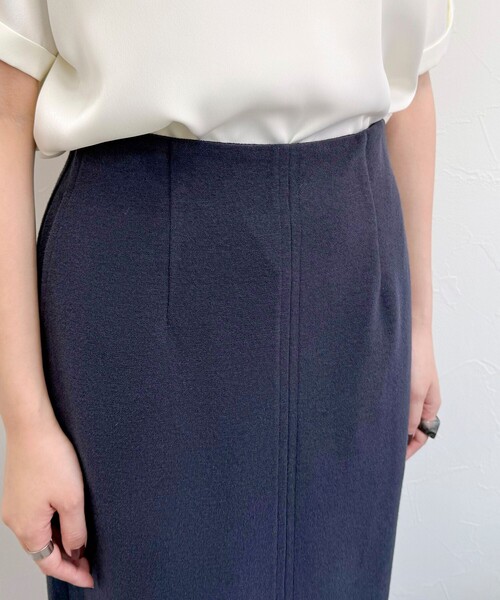 fredy emue（フレディエミュ）の「ブークレ―ナロースカート（スカート・レディース・ブラック/ネイビー・36/38）」の19枚目の写真