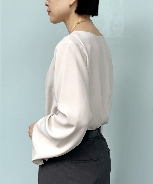 AP STUDIO（エーピーストゥディオ）の「*ソフィアジップスリーブブラウス（シャツ/ブラウス・レディース・ベージュ/ブラック・FREE）」の19枚目の写真