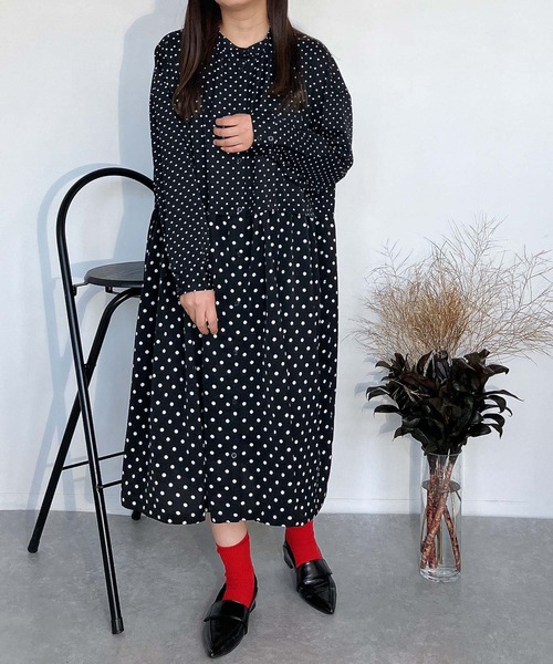 AS KNOW AS plus(アズノゥアズプラス)の「●切替ギャザー前開きワンピース(ワンピース・レディース・グリーン/サックスブルー系/ネイビー/ブラック系・FREE)」の5枚目の写真