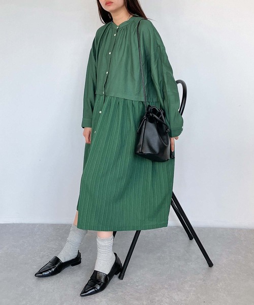 AS KNOW AS plus(アズノゥアズプラス)の「●切替ギャザー前開きワンピース(ワンピース・レディース・グリーン/サックスブルー系/ネイビー/ブラック系・FREE)」の17枚目の写真