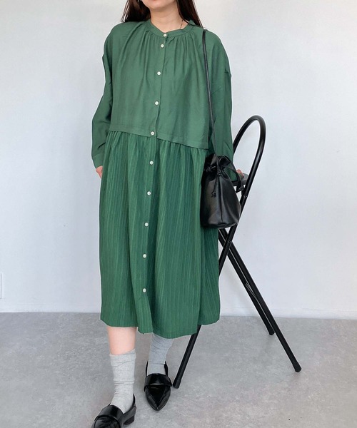 AS KNOW AS plus(アズノゥアズプラス)の「●切替ギャザー前開きワンピース(ワンピース・レディース・グリーン/サックスブルー系/ネイビー/ブラック系・FREE)」の18枚目の写真