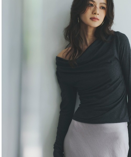 ギャザードレープカットトップス（Tシャツ/カットソー）｜anuans（ア