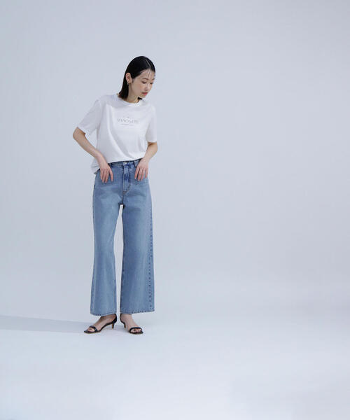 NATURAL BEAUTY BASIC(ナチュラルビューティーベーシック)の「◇メタルプレートロゴTシャツ(Tシャツ/カットソー・レディース・ネイビー/ベージュ/オフホワイト・FREE)」の4枚目の写真