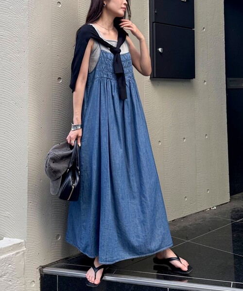 fredy emue（フレディエミュ）の「ライトオンスデニムシャーリングキャミワンピース（ワンピース・レディース・ネイビー/ブルー・38）」の11枚目の写真