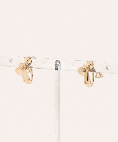 flower(フラワー)の「ハートビジューイヤリング(イヤリング・レディース・ゴールド・FREE)」の8枚目の写真