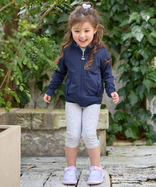 ANY（エニィ）の「UVカット リボンパーカー（その他アウター・キッズ・ネイビー系/サックスブルー系/ライラック系・110/120/130）」の17枚目の写真