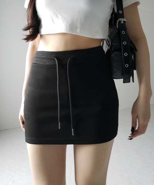 me+em select(ミームセレクト)の「【 3color 】ハイウエストスウェットタイトミニスカート / high waist sweat tight mini skirt(スカート・レディース・グレー/ブラック/ホワイト・SMALL/LARGE/MEDIUM)」の9枚目の写真
